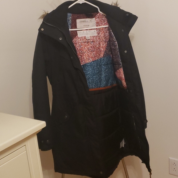 Winter coat - Picture 4 of 8